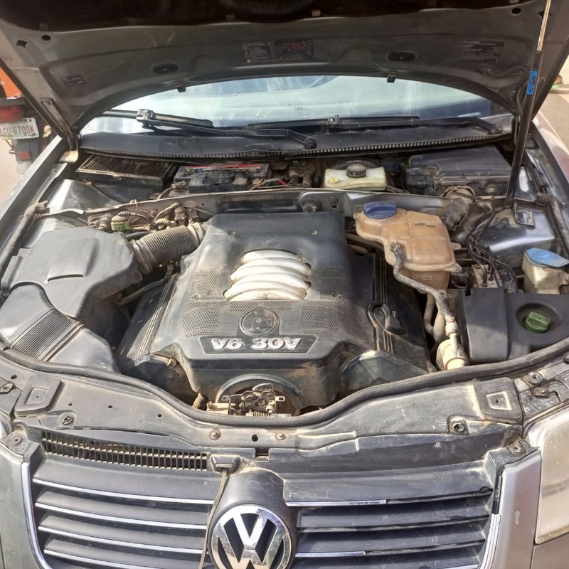 Volkswagen Passat V6 automatic in good working conditions image
