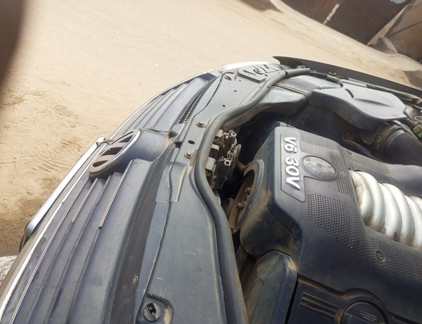 Volkswagen Passat V6 automatic in good working conditions