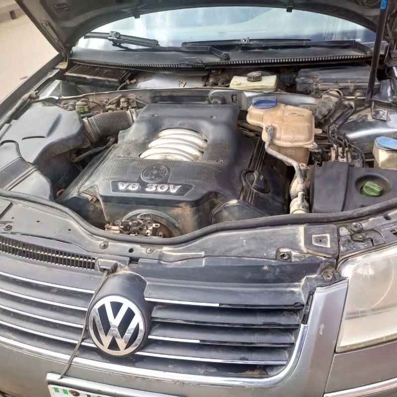 Volkswagen Passat V6 automatic in good working conditions image