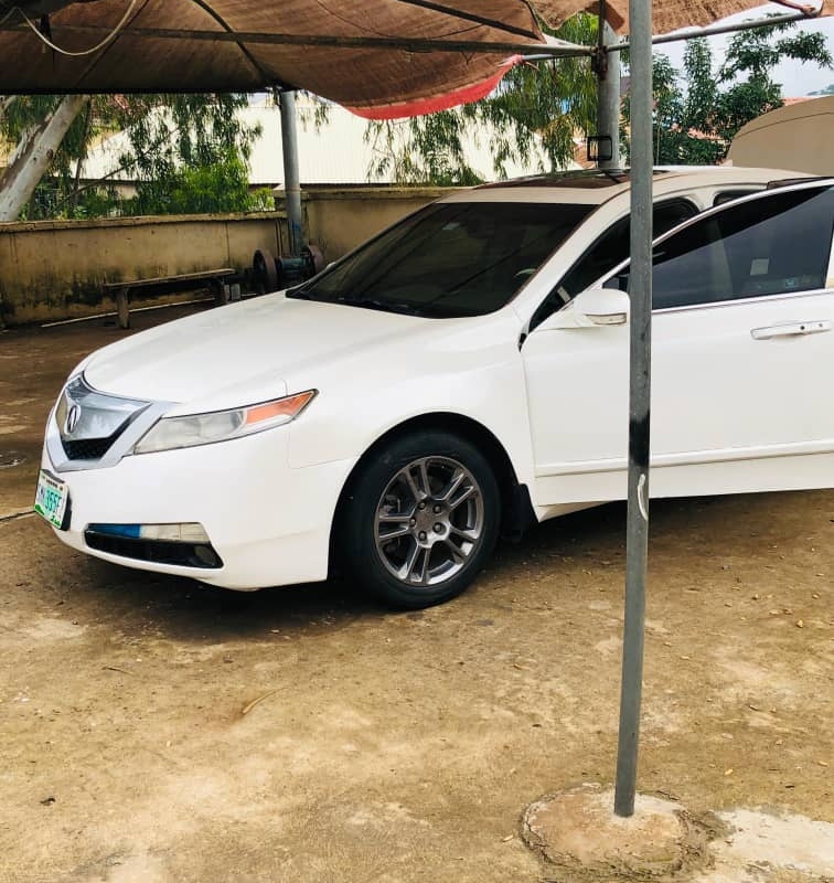 Nigerian used Acura TL 09/10 for sale in APO, Abuja image