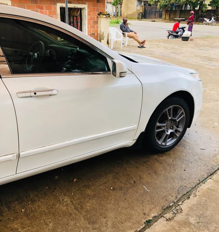 Nigerian used Acura TL 09/10 for sale in APO, Abuja image