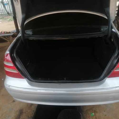 Mercedes Benz E Class  2005 Model for sale in Ìlọrin, Kwara