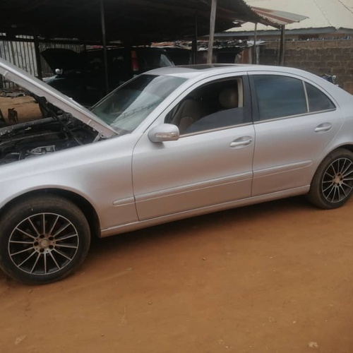 Mercedes Benz E Class  2005 Model for sale in Ìlọrin, Kwara