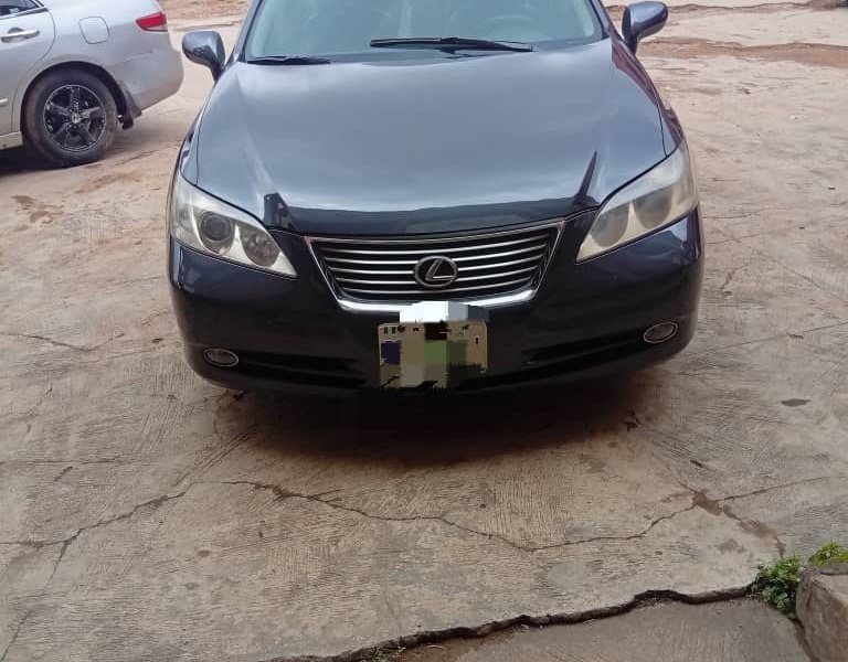 Nigerian used Lexus...