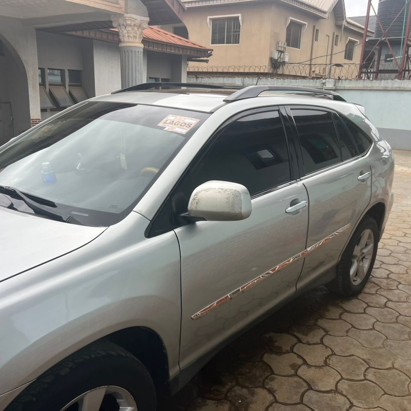 A Lexus Rx330 2006 for sale in Mowe, ogun state image
