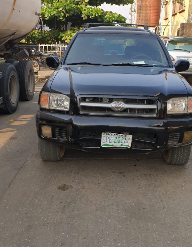 Nissan Pathfinder 2000 model for sale in Lagos state image