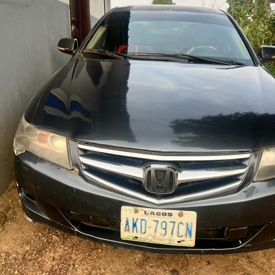 Acura TSX 2006 for sale in Jubilation comfort estate Abuja.