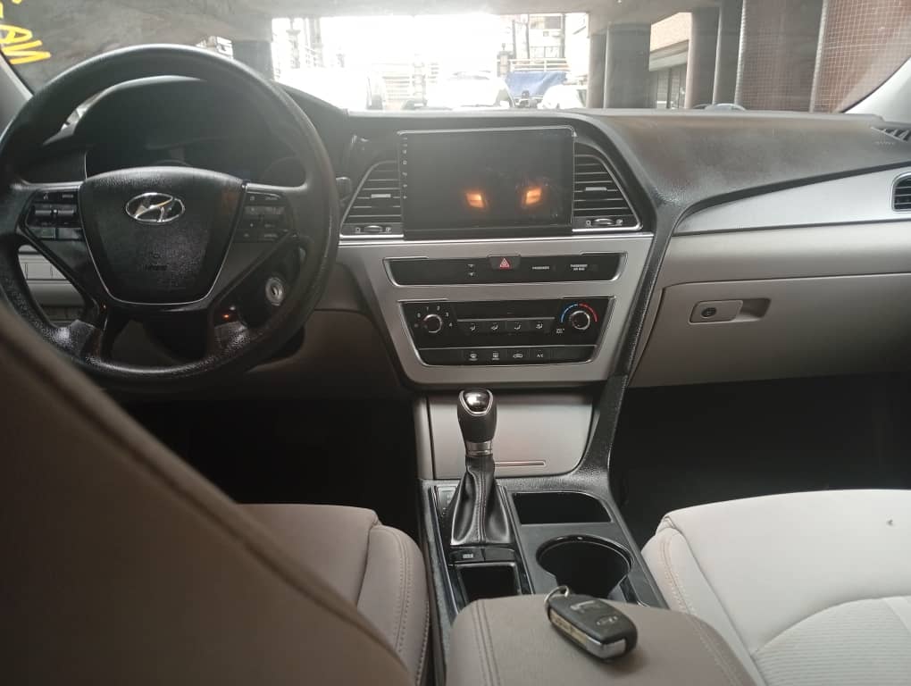 Car Image 6