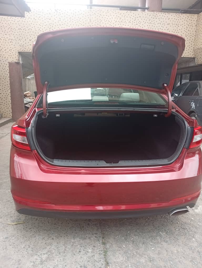 Car Image 15