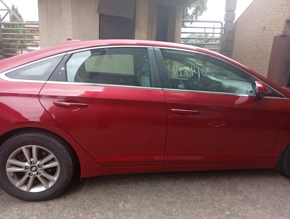 Car Image 4
