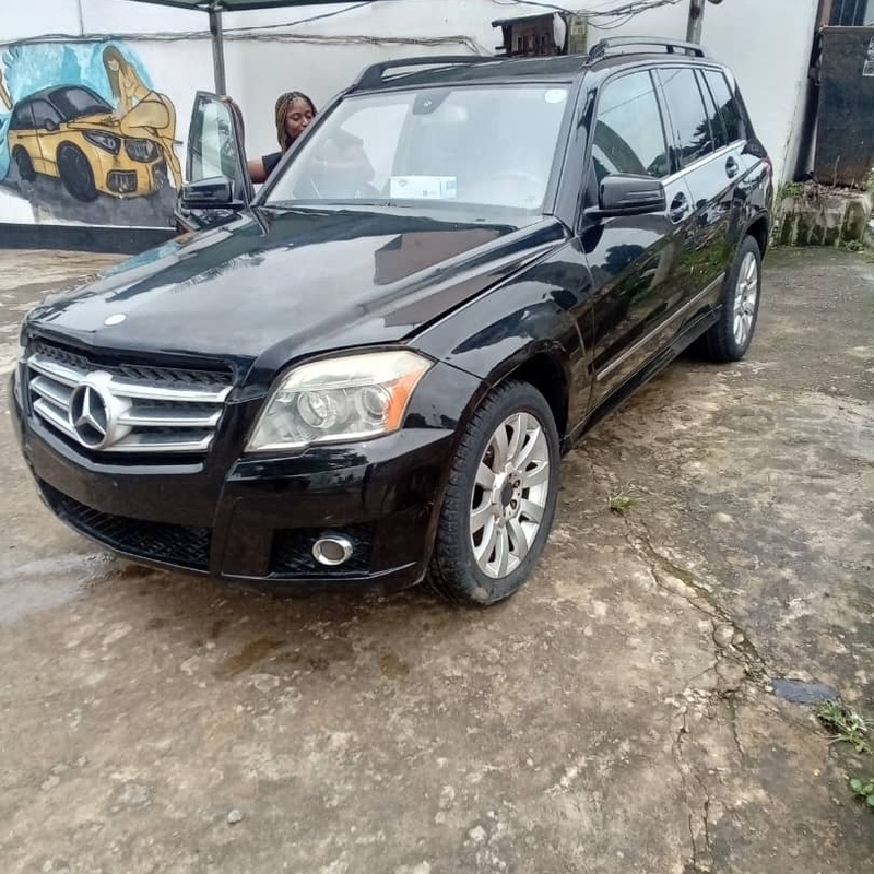 2011 Model Mercedes Benz GLK 350 for Sale In Abuja image