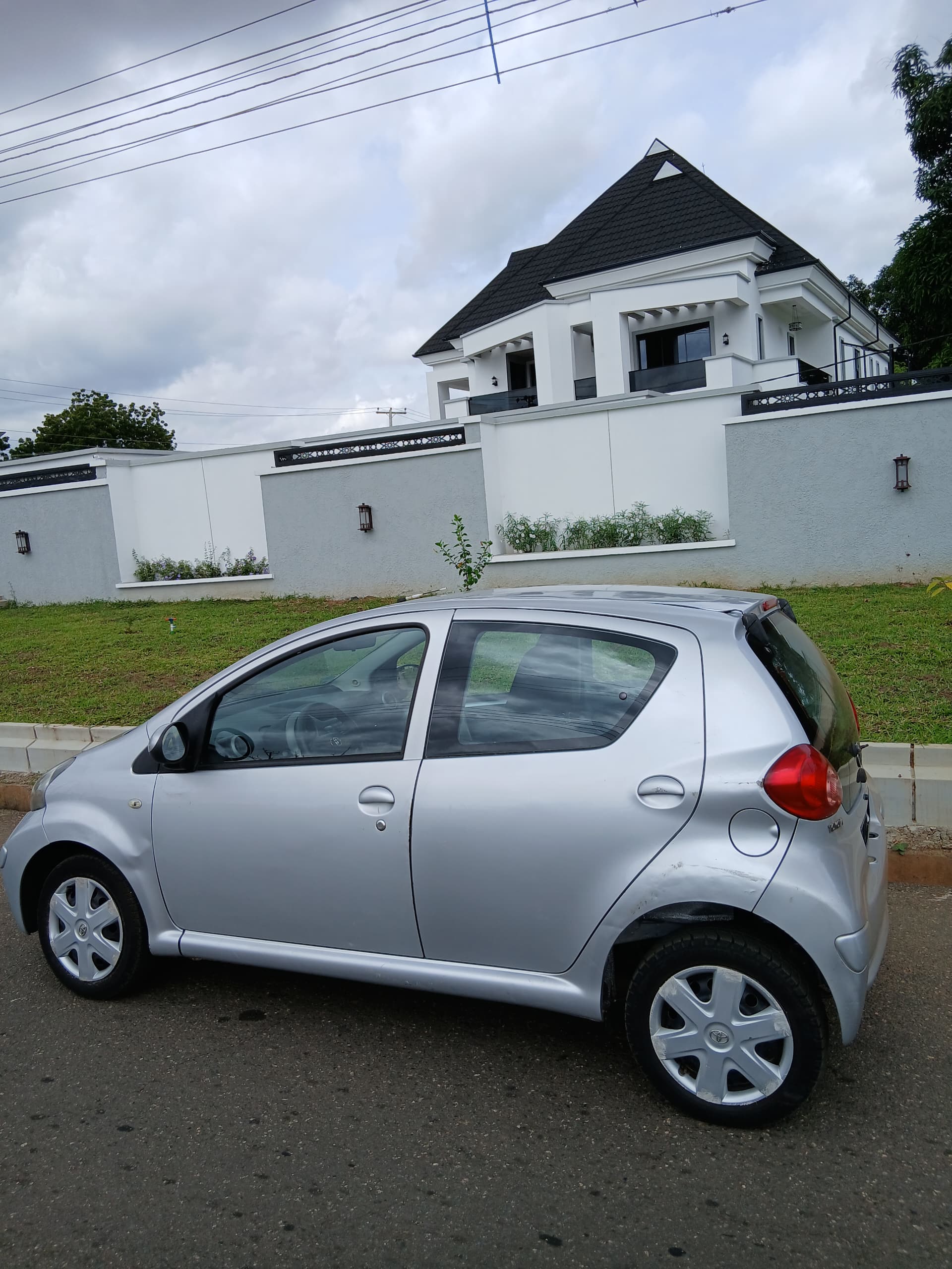 Car Image 2