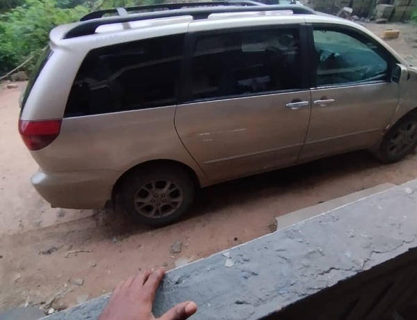 A 2006 Sienna LE AWD for sale in Aba, Abia state