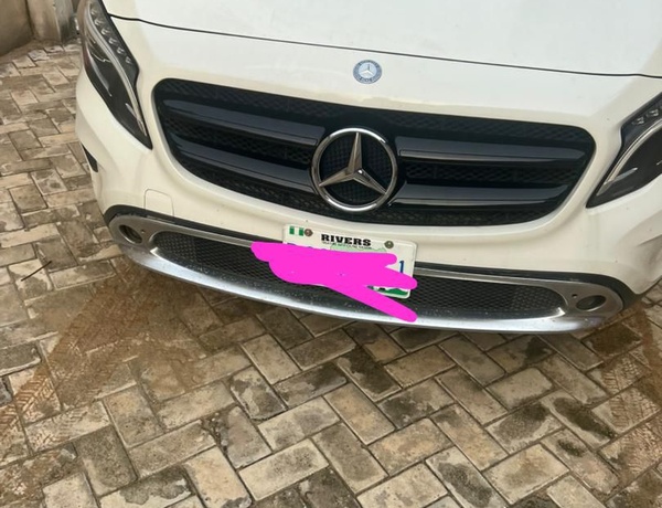 A Mercedes Benz/2015 model for sale in warri, Delta state
