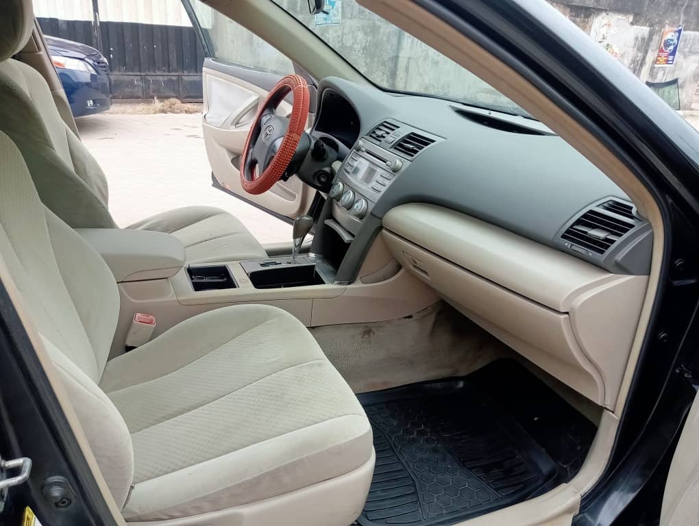 Car Image 7