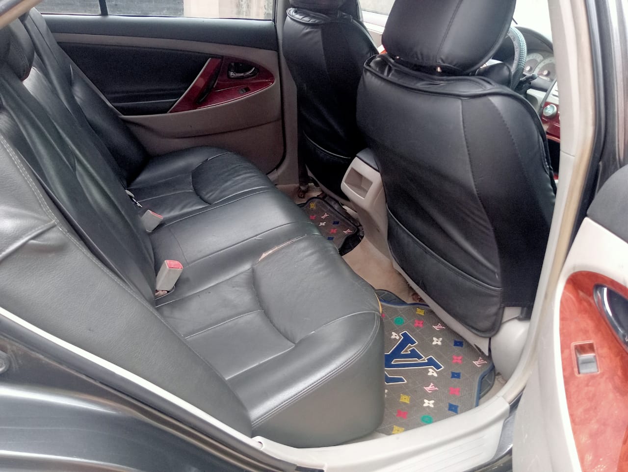 Car Image 11