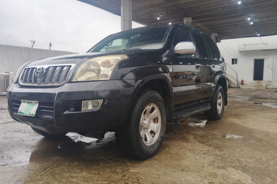 Toyota LandCruiser P...