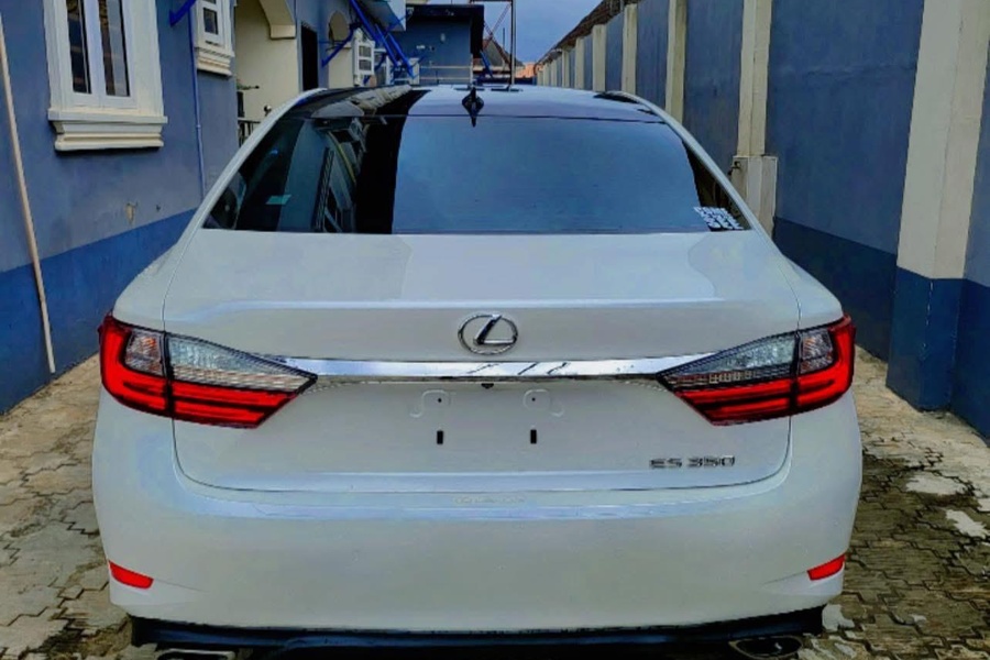 Lexus ES350 2016 BEL...