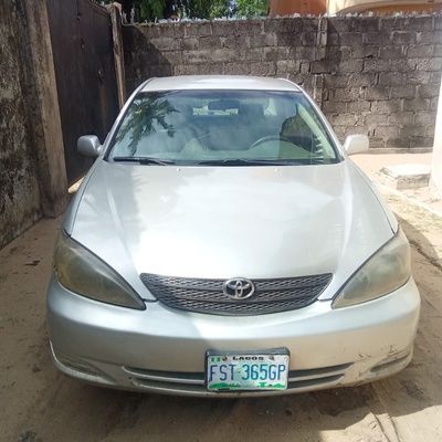 Nigerian Used Toyota Camry 2.4 2004 model in Ojo Lagos