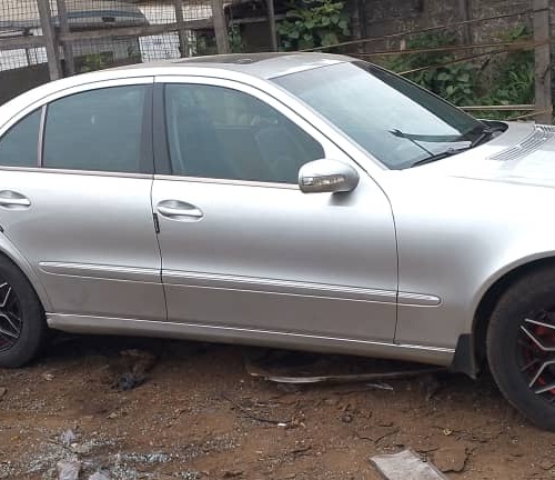 Mercedes Benz E320 2009 for Sell In Onitsha
