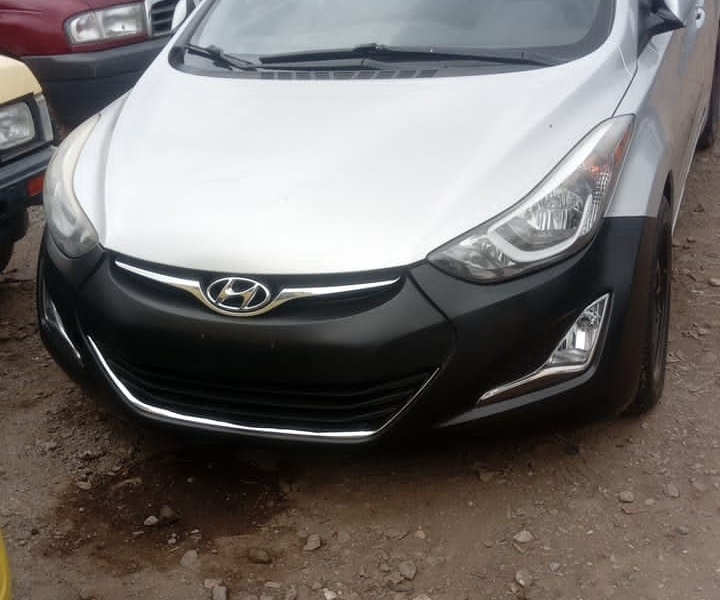 Hyundai Elantra 2016...