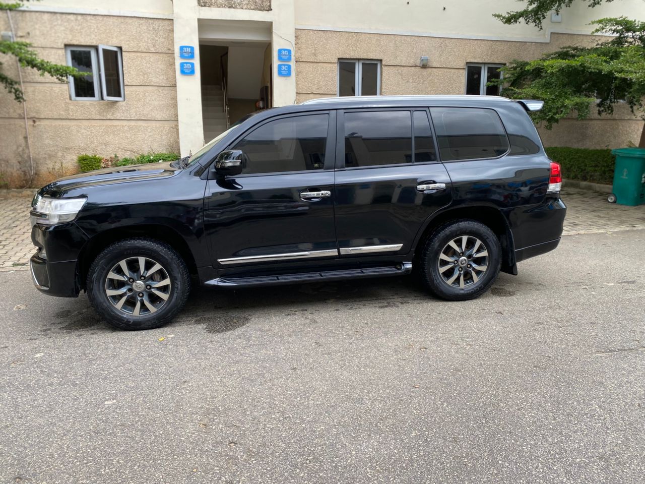 Car Image 3