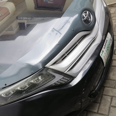Nigerian Used Toyota venza 10 for sale in Magodo, Lagos