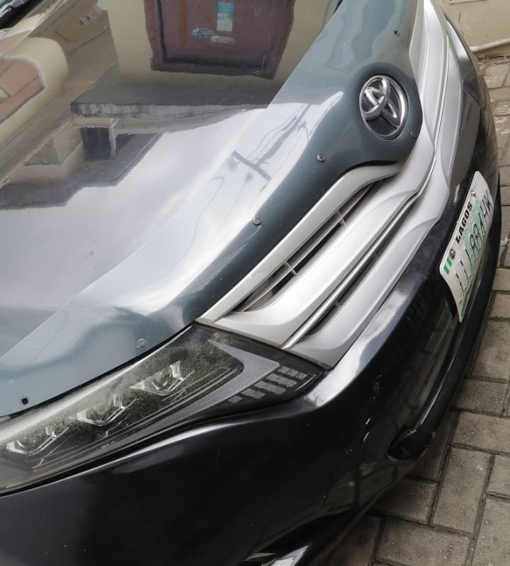 Nigerian Used Toyota venza 10 for sale in Magodo, Lagos image