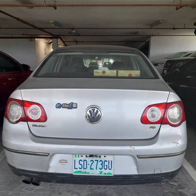 Volkswagen Passat in Lagos
