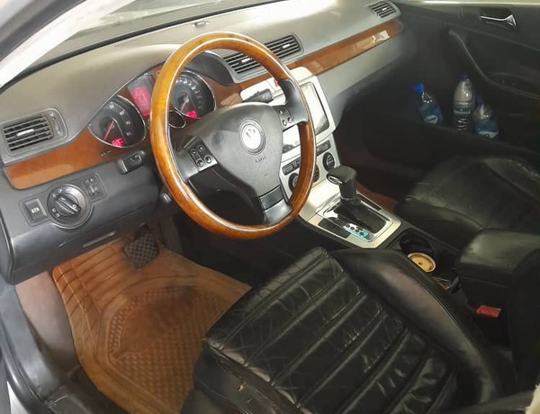 Volkswagen Passat in Lagos