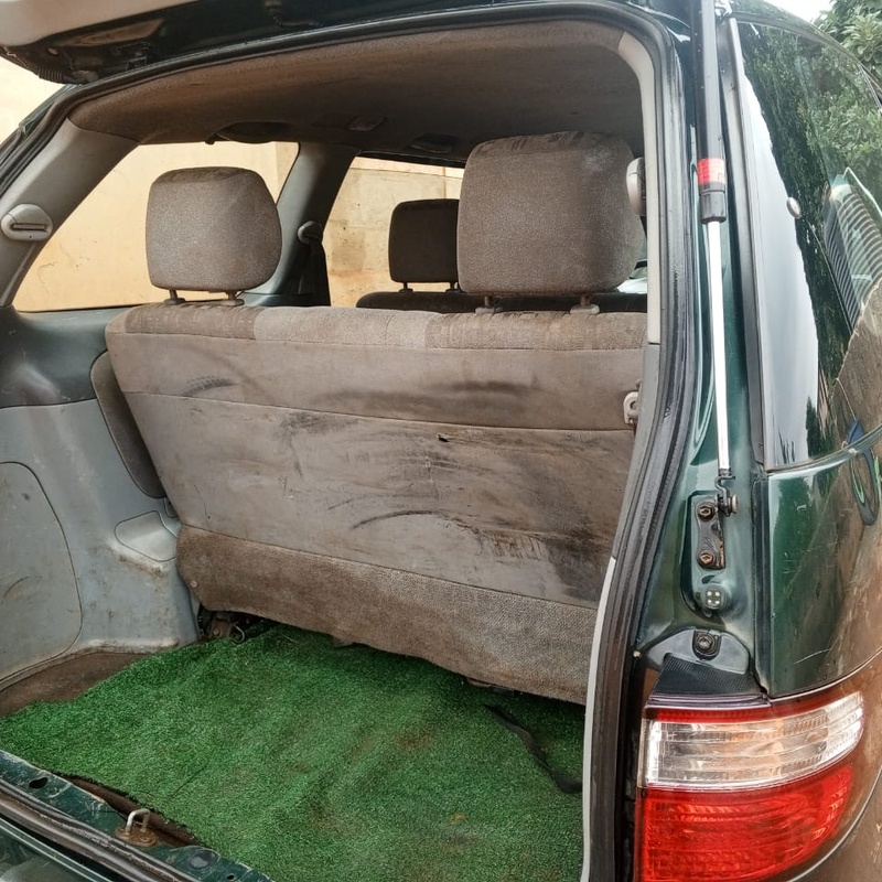 Nigerian Used Toyota Previa 2002 for sale in Ikeja, Lagos image
