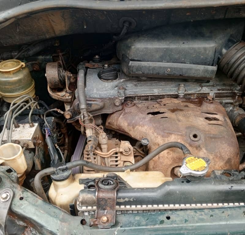 Nigerian Used Toyota Previa 2002 for sale in Ikeja, Lagos image