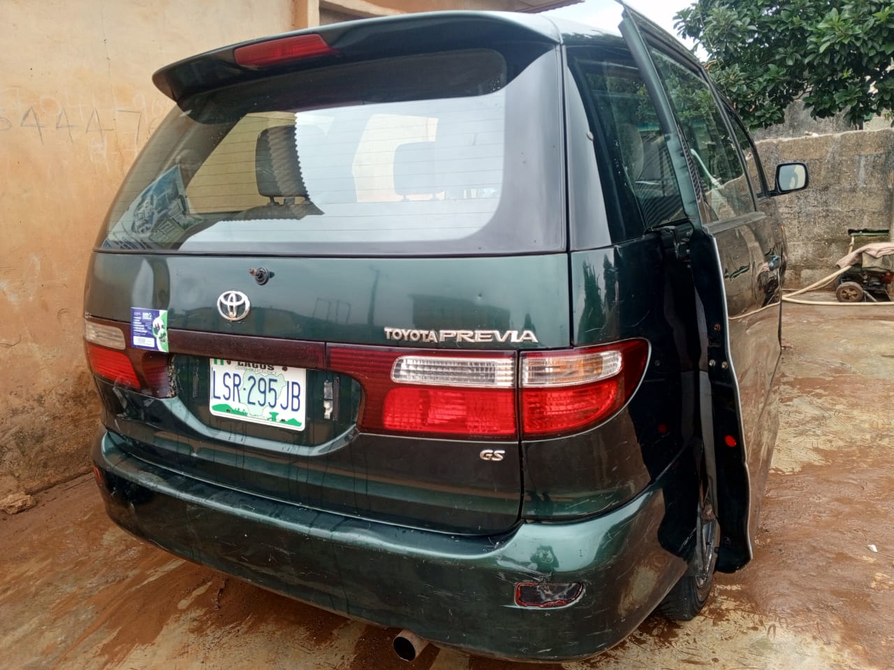 Car Image 10