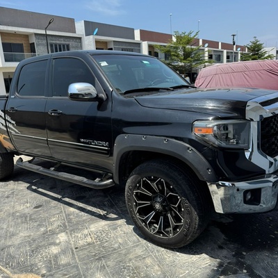 Toyota Tundra 2006 , 1 year used , Lekki Lagos Nigeria