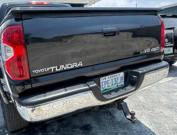 Toyota Tundra 2006 , 1 year used , Lekki Lagos Nigeria