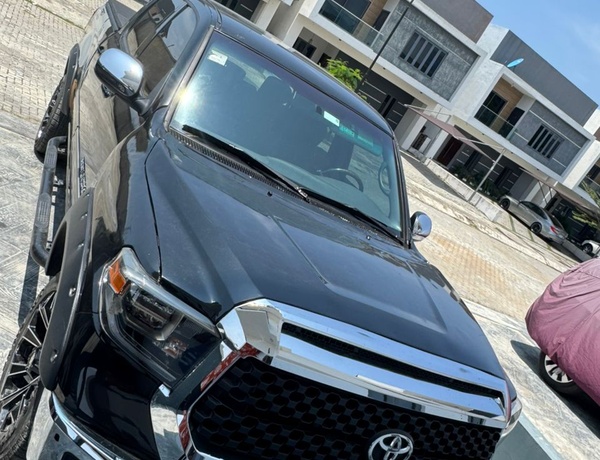 Toyota Tundra 2006 , 1 year used , Lekki Lagos Nigeria