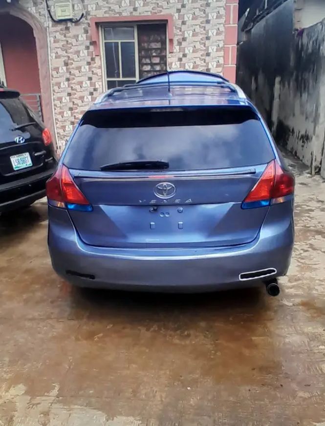 Car Image 12