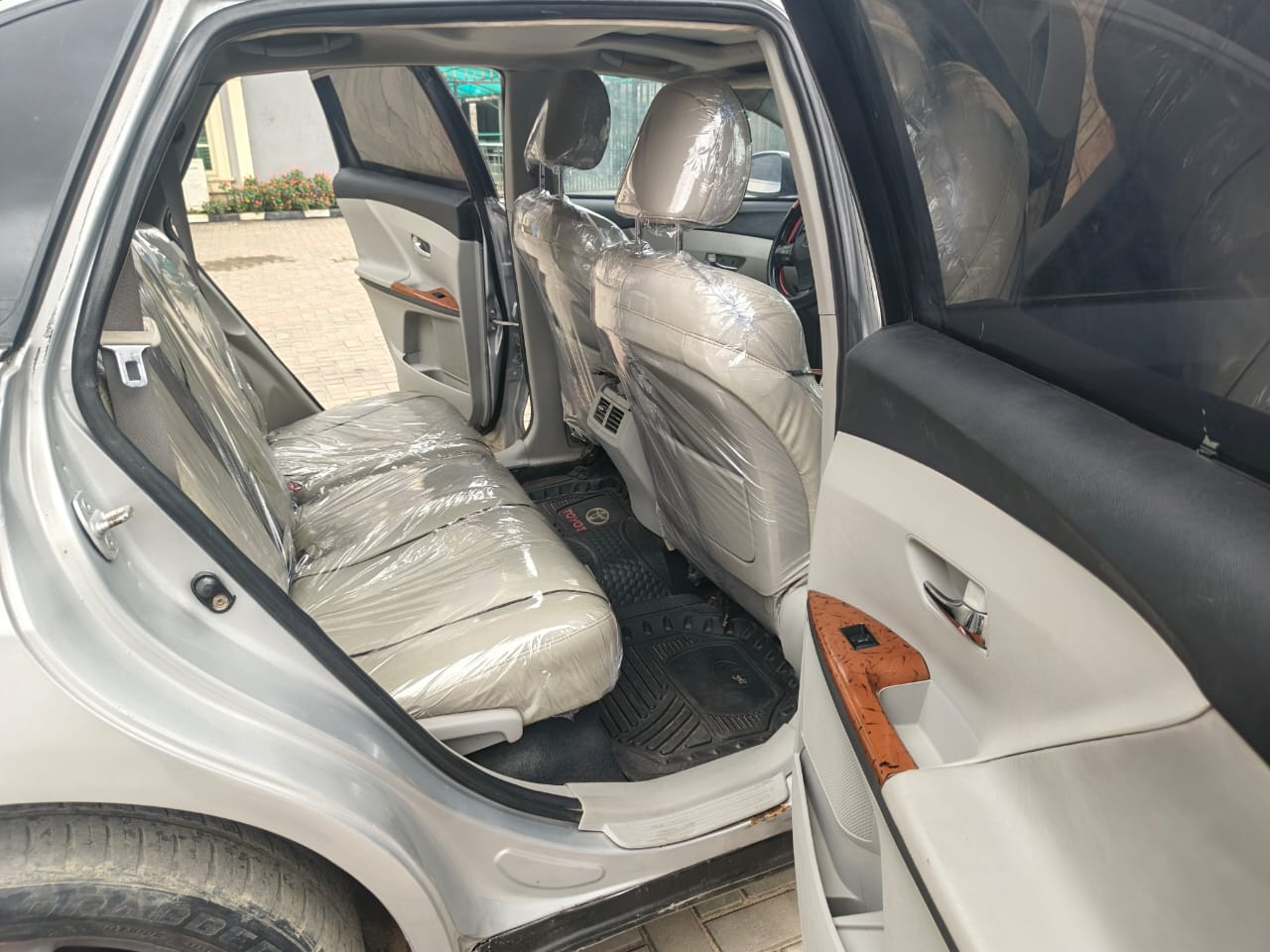 Car Image 6