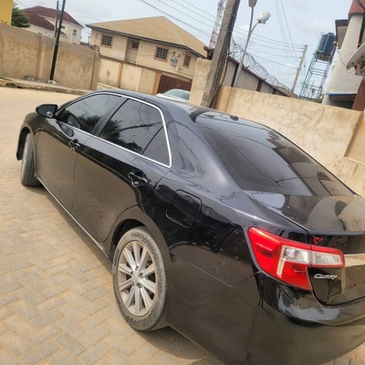 Toyota Camry XLE 2013 for Sell In Lagos