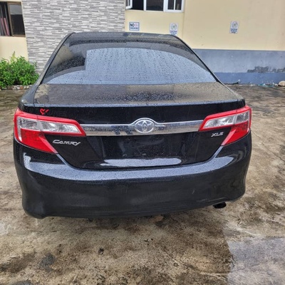Toyota Camry XLE 2013 for Sell In Lagos