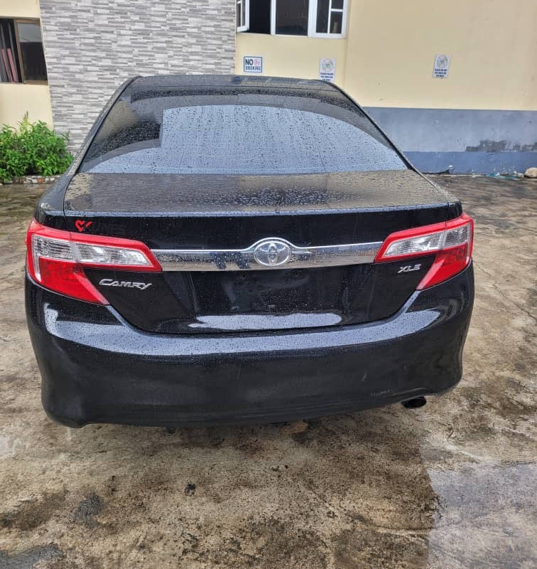 Toyota Camry XLE 2013 for Sell In Lagos image