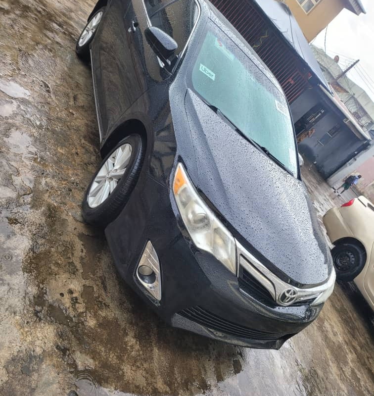 Toyota Camry XLE 2013 for Sell In Lagos image
