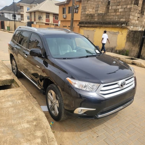 Foreign Used Toyota Highlander 2013 for sell In Lagos