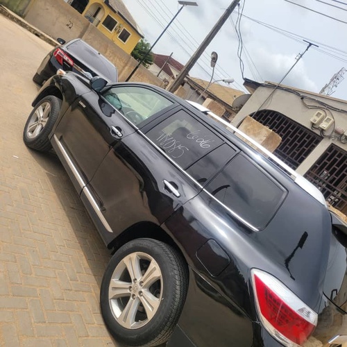 Foreign Used Toyota Highlander 2013 for sell In Lagos