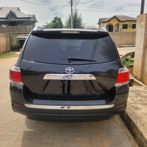 Foreign Used Toyota Highlander 2013 for sell In Lagos