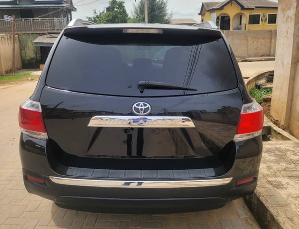 Foreign Used Toyota Highlander 2013 for sell In Lagos