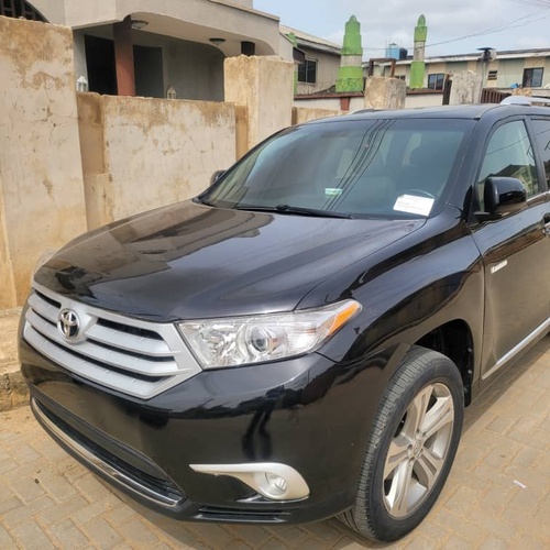 Foreign Used Toyota Highlander 2013 for sell In Lagos