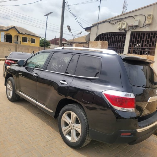 Foreign Used Toyota Highlander 2013 for sell In Lagos