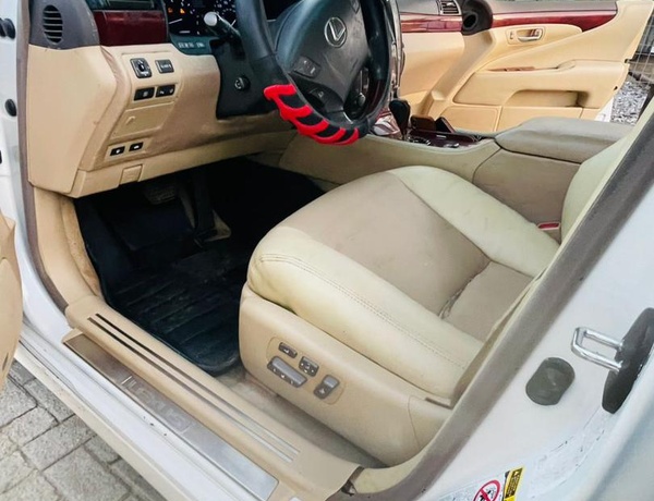 Nigerian Used Lexus LS460 2008 for sale in Benin, Edo state