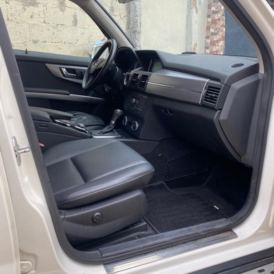  Foreign Used Mercedes Benz GLK350, 2010 model for Sell In Lagos